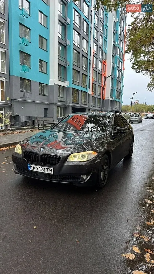 BMW 5 Series 2012 photo 3