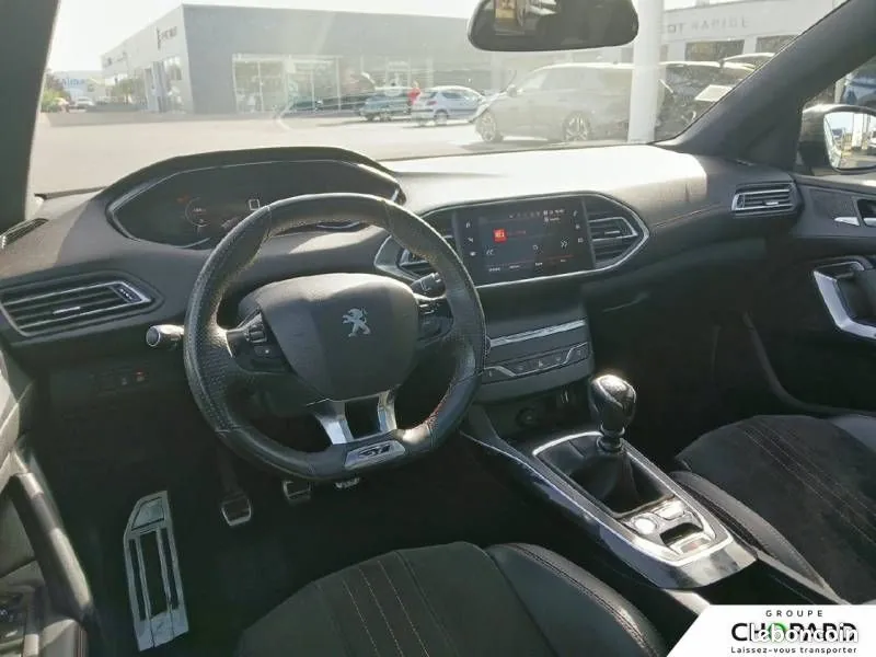 Peugeot 308 2020 photo 2