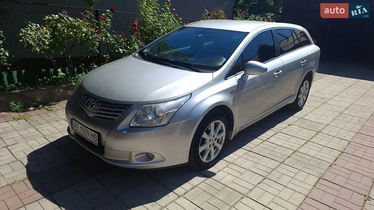Toyota Avensis 2010 photo 3