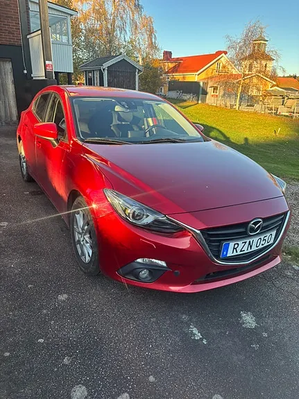 Mazda 3 2015 photo 2