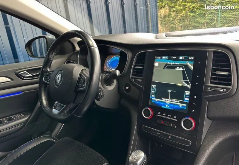 Renault Megane 2016 photo 3