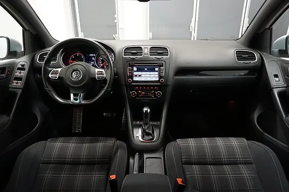 Volkswagen Golf I 2013 photo 2