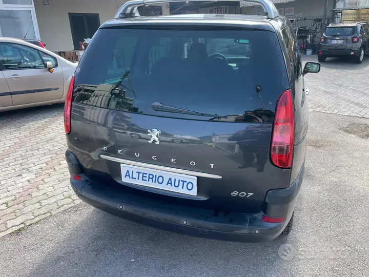 Peugeot 807 2007 photo 2