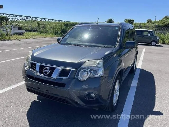Nissan X-Trail 2013 photo 2
