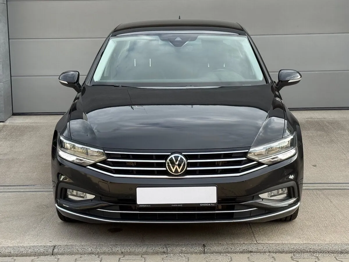 Volkswagen Passat 2020 photo 2