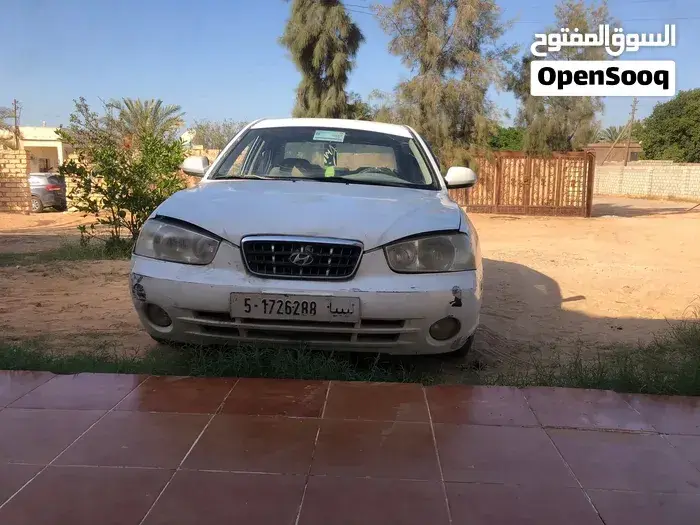 Hyundai Avante 2005 photo 3