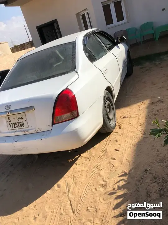Hyundai Avante 2005 photo 2