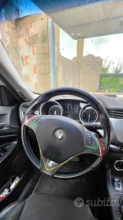 Alfa Romeo Giulietta 2013 photo 4