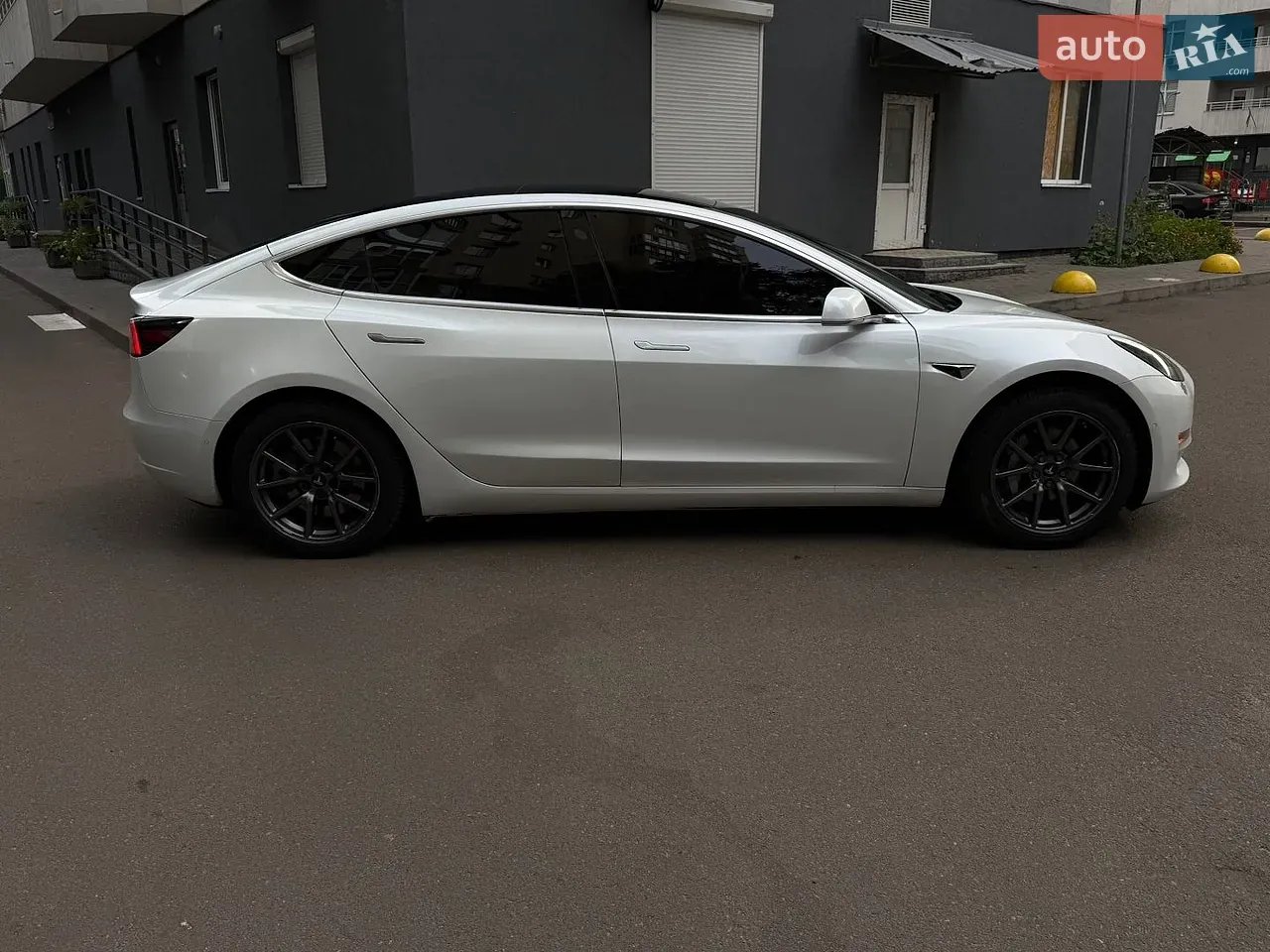 Tesla Model 3 2019 photo 2