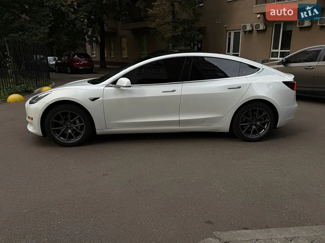 Tesla Model 3 2019 photo 3