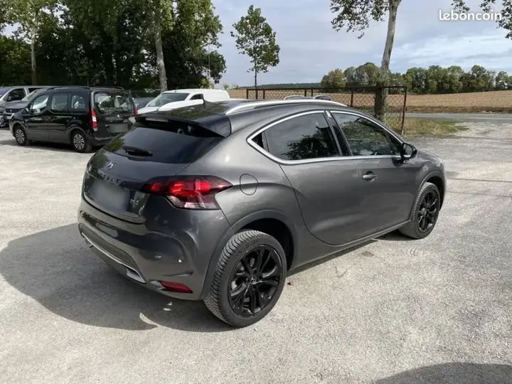 DS Automobiles Ds 4 2018 photo 3