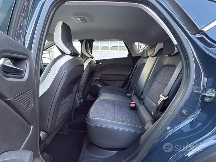Renault Captur 2023 photo 4