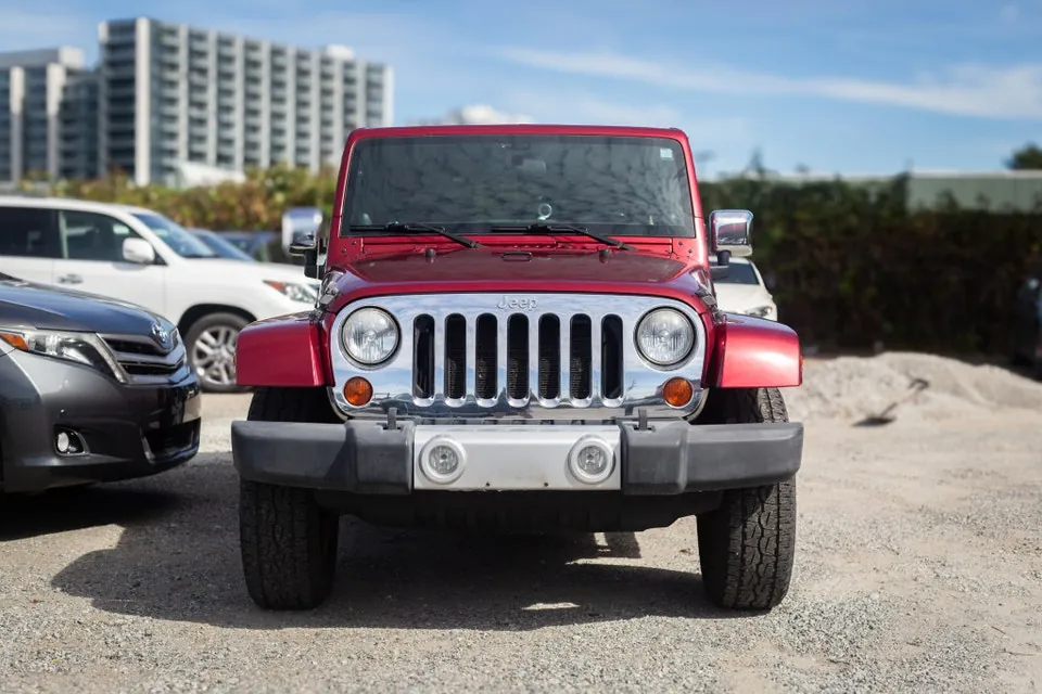 Jeep Wrangler 2011 photo 2