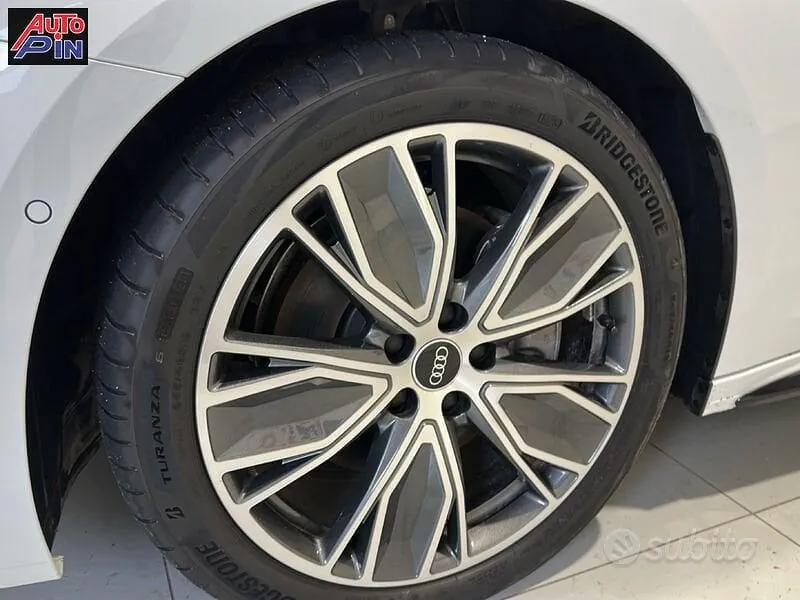 Audi A5 2025 photo 5