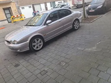 Jaguar X-Type