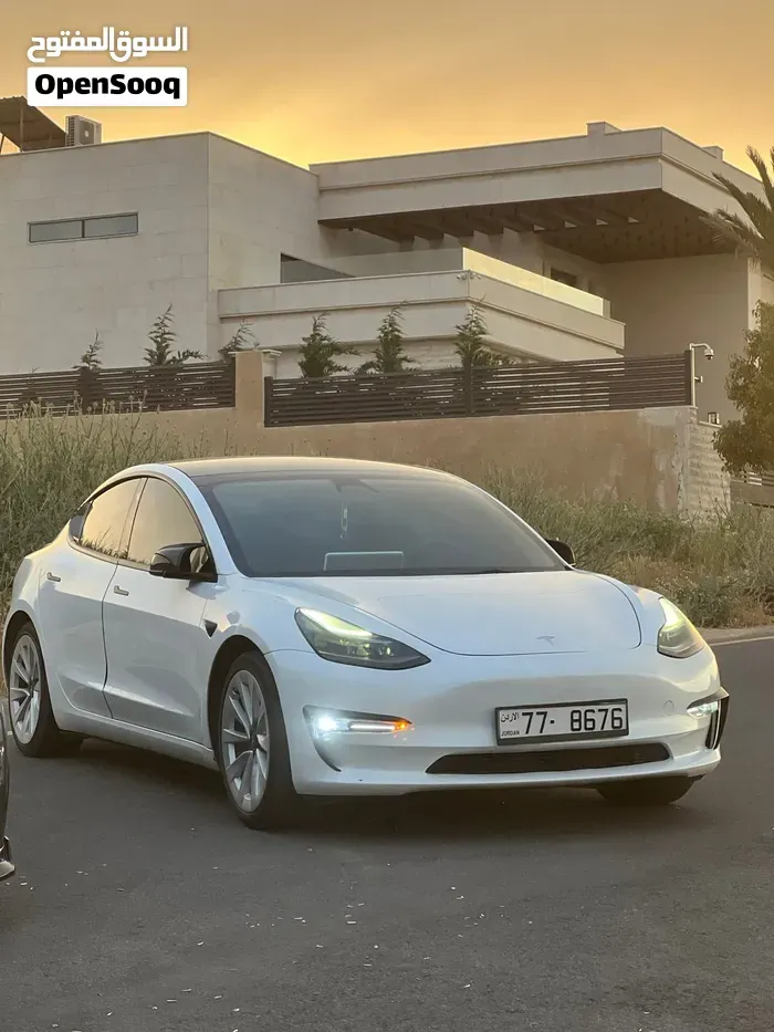 Tesla Model 3 2023 photo 5
