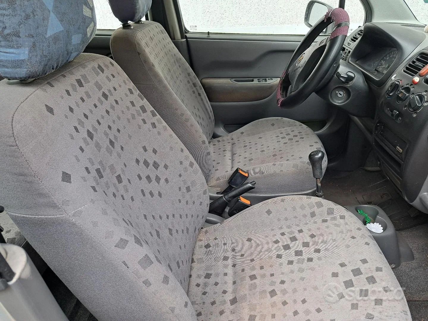 Opel Agila 2001 photo 4