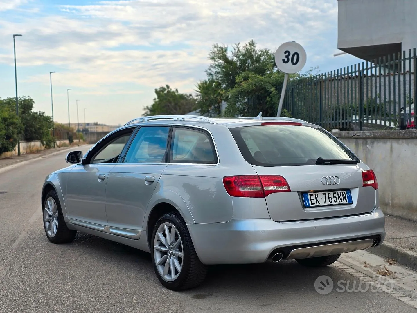 Audi A6 Allroad 2012 photo 3