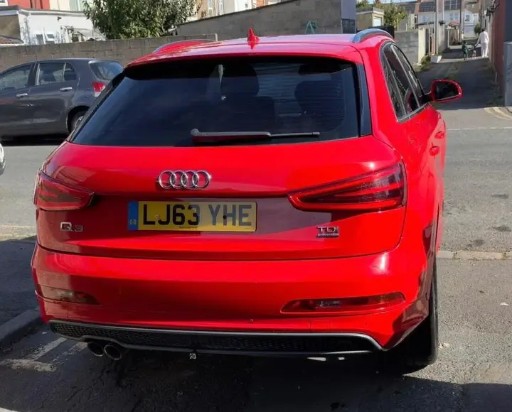Audi Q3 2013 photo 2