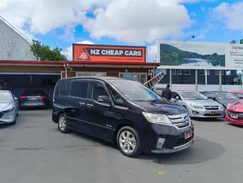 Nissan Serena 2013 photo 3