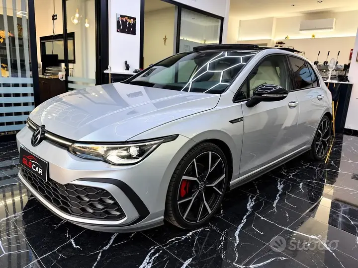 Volkswagen Golf 2022 photo 2