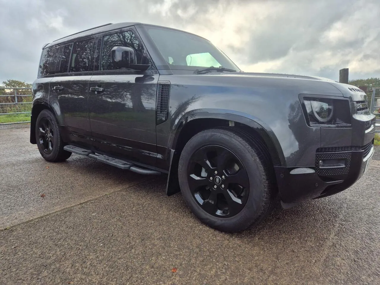 Land Rover Defender 2025 photo 3