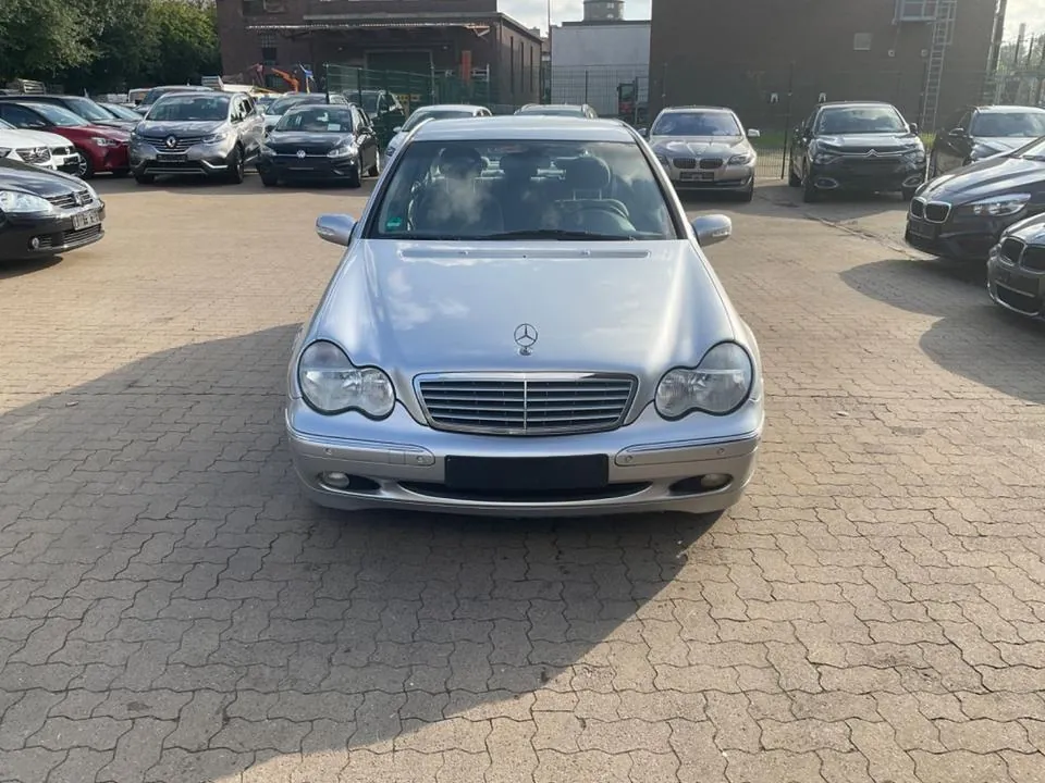 Mercedes-Benz C 200