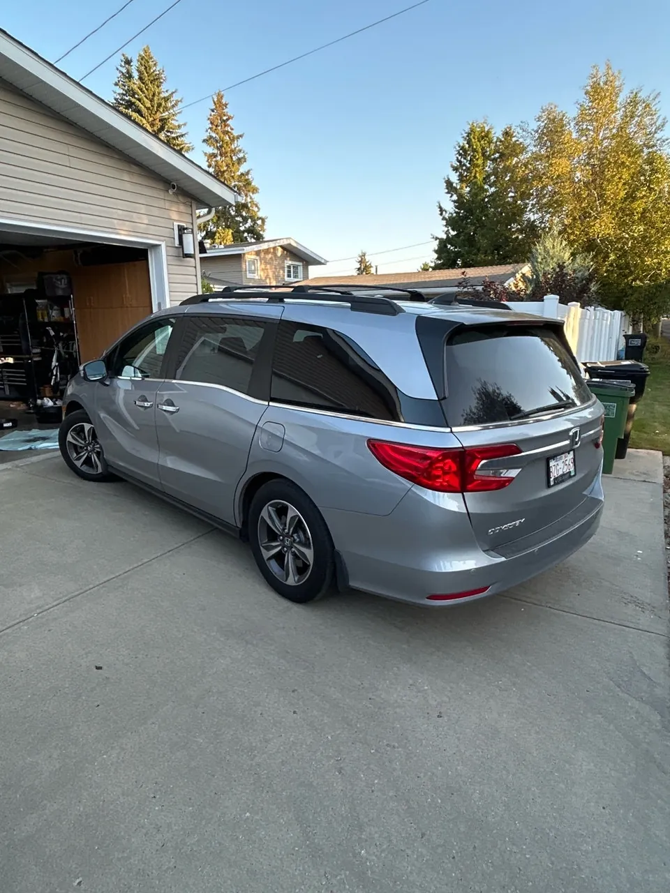 Honda Odyssey 2018 photo 2