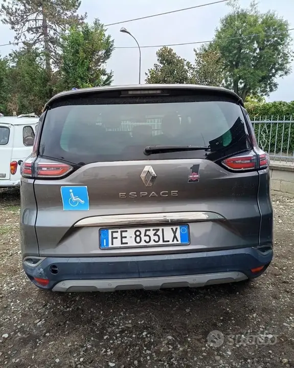 Renault Espace 2016 photo 2
