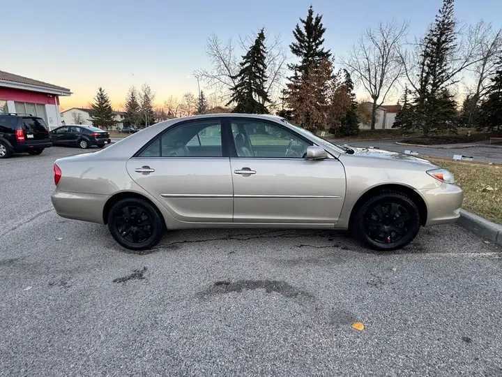 Toyota Camry 2002 photo 2