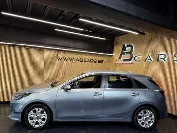 Kia Ceed 2024 photo 3