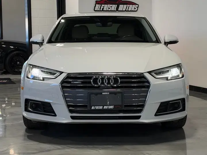 Audi A4 2017 photo 2