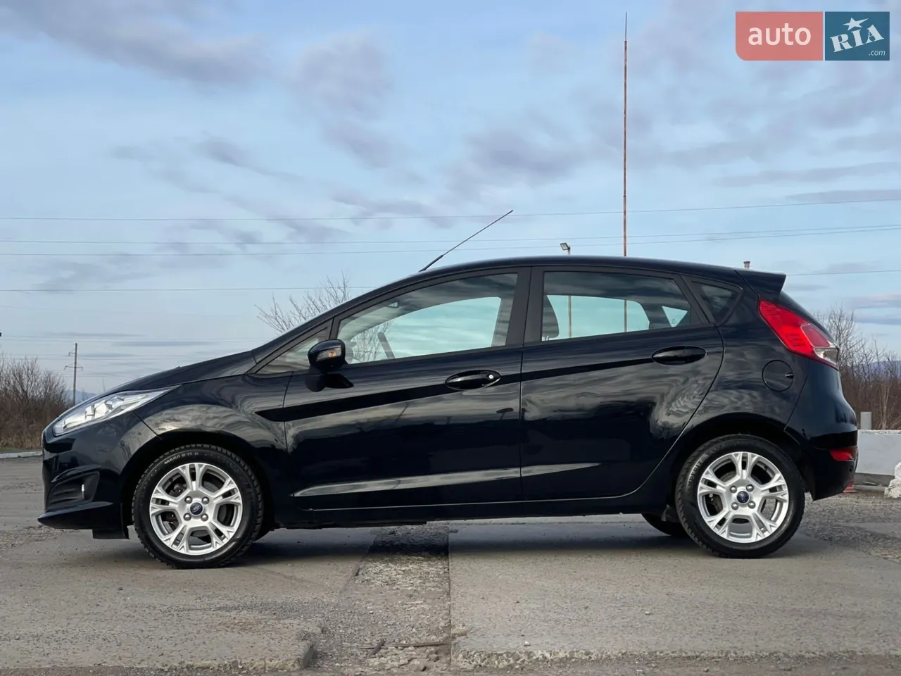 Ford Fiesta 2015 photo 3