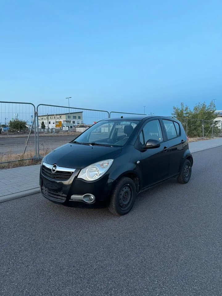 Opel Agila