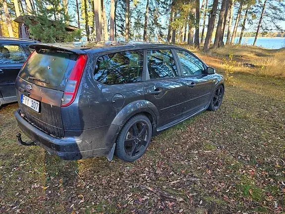 Ford Focus 2008 photo 2