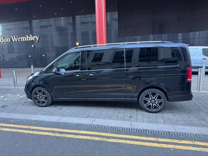 Mercedes-Benz V-Class 2024 photo 4