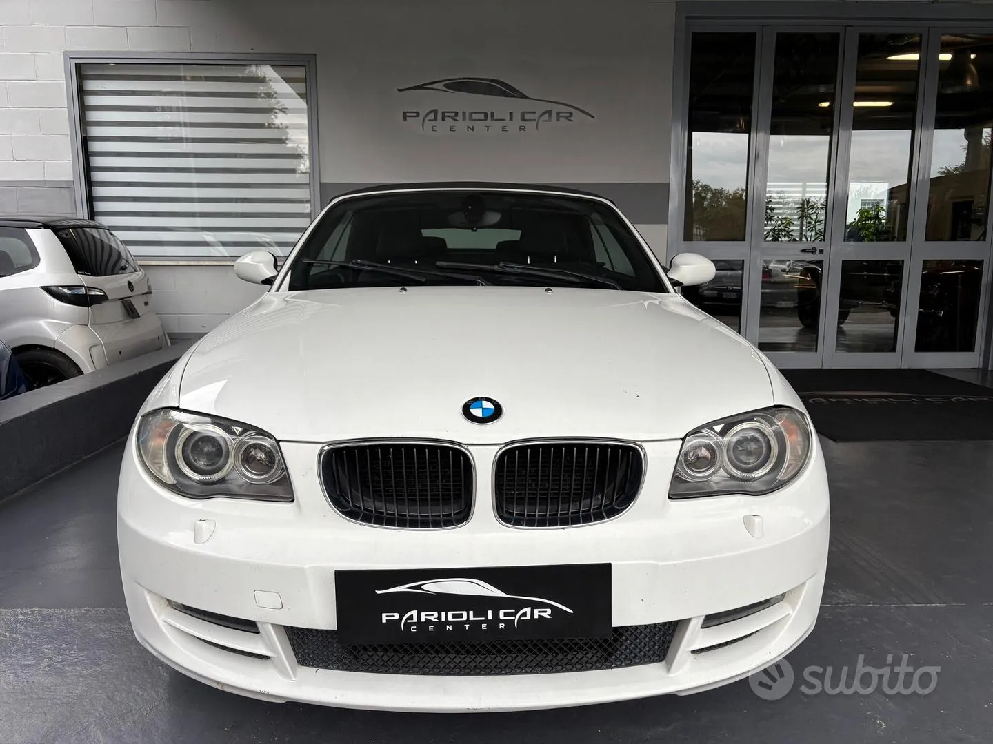BMW 118 2009 photo 2