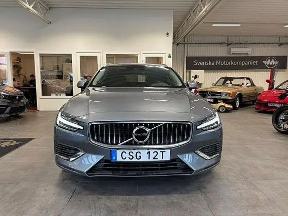 Volvo V60 2021 photo 2