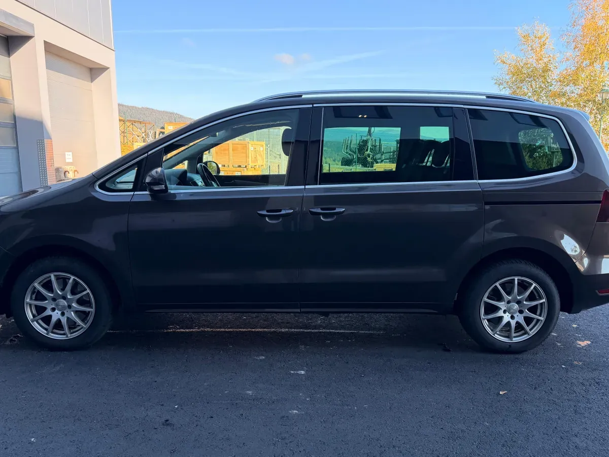 Volkswagen Sharan 2017 photo 2
