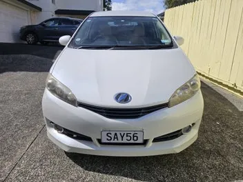 Toyota Wish 2009 photo 2