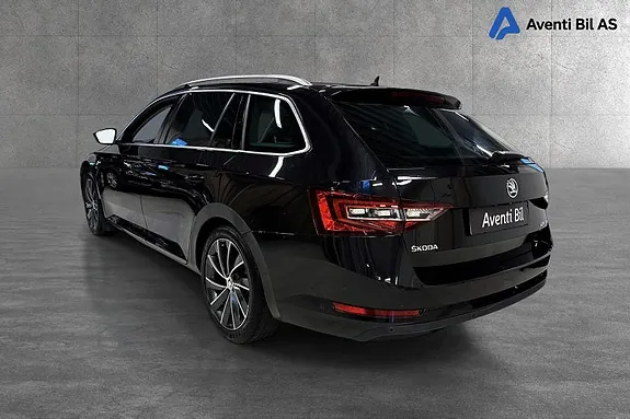 Skoda Superb 2016 photo 5