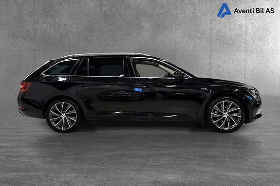Skoda Superb 2016 photo 2