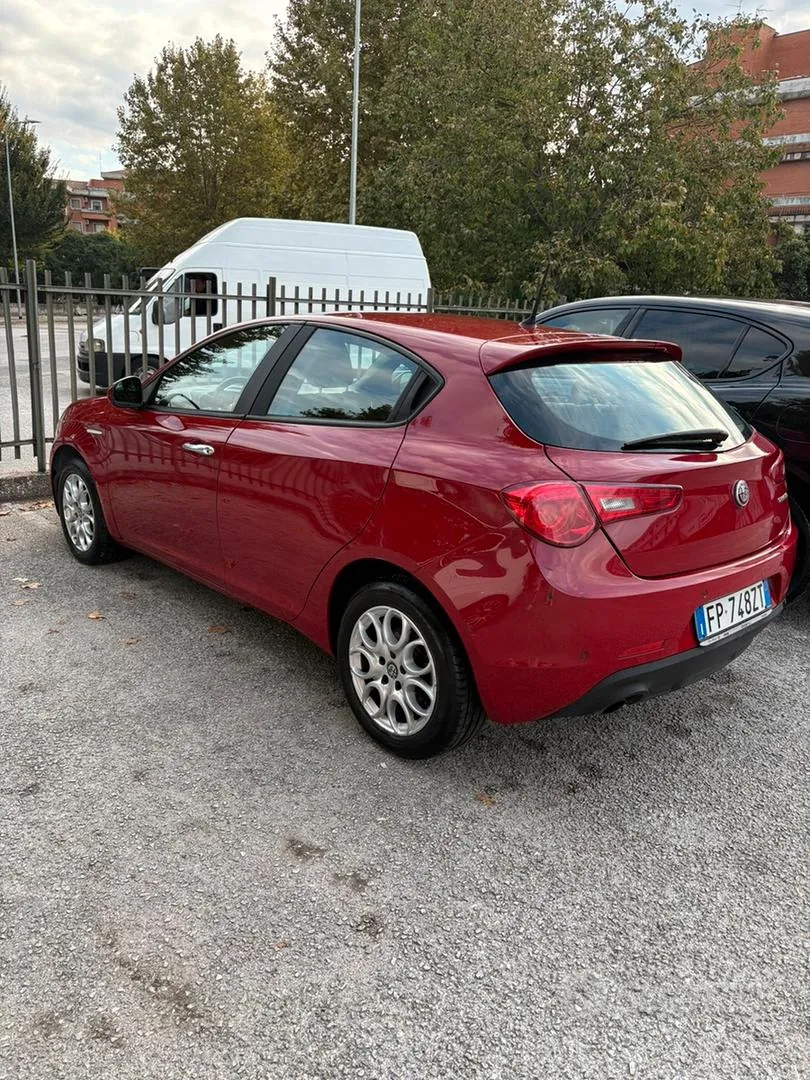 Alfa Romeo Giulietta 2018 photo 3