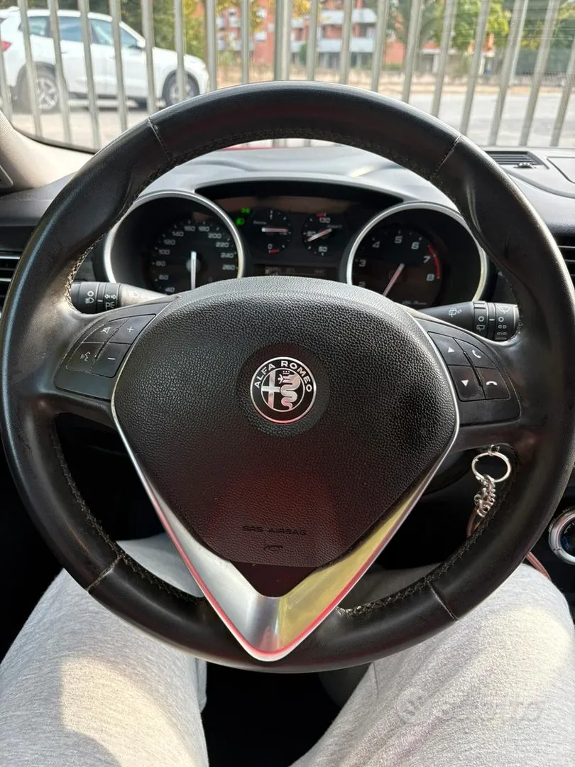 Alfa Romeo Giulietta 2018 photo 4