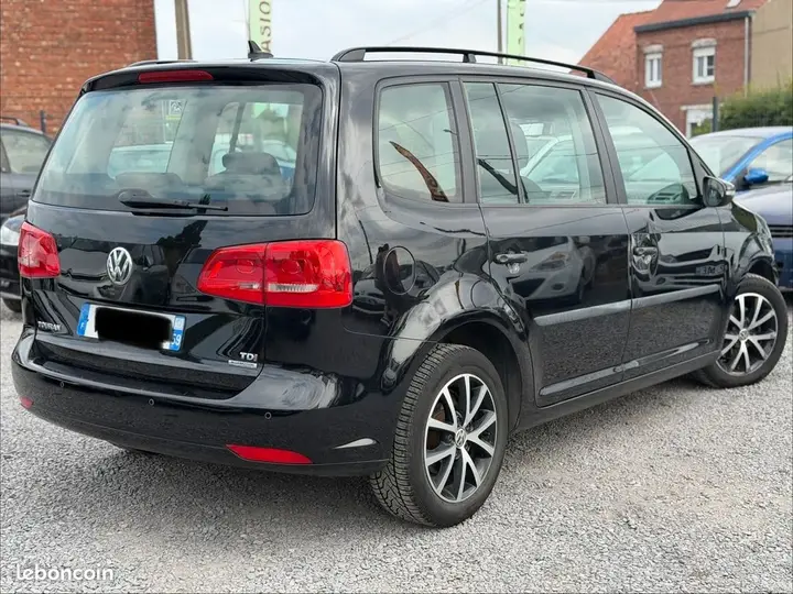 Volkswagen Touran 2015 photo 3
