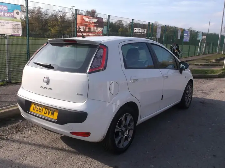 Fiat Punto Evo 2011 photo 5