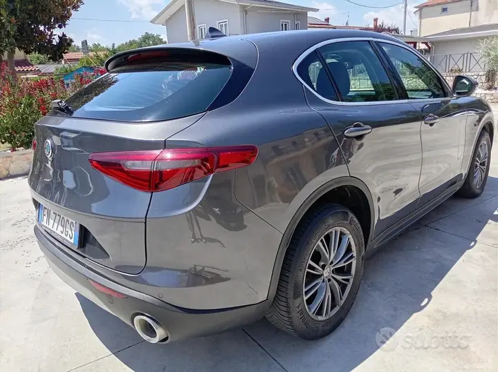 Alfa Romeo Stelvio 2018 photo 4