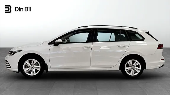 Volkswagen Golf I 2023 photo 2