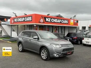 Mitsubishi Outlander 2013 photo 2