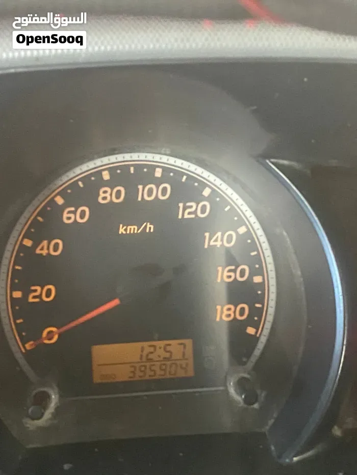 Toyota Hiace 2013 photo 3